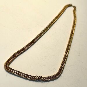 Vintage Gold Tone clasp Chain Necklace 18”